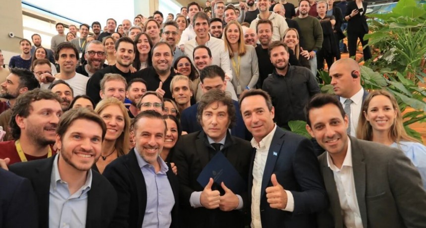 Milei ratificó su alianza con el sector privado y prometió seguir bajando impuestos