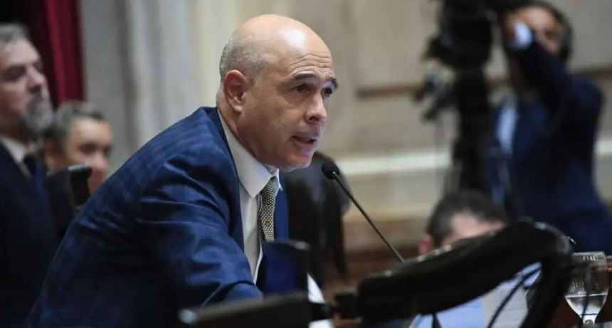 El senador Abdala admitió que tiene 15 asesores y que la mayoría trabaja en San Luis