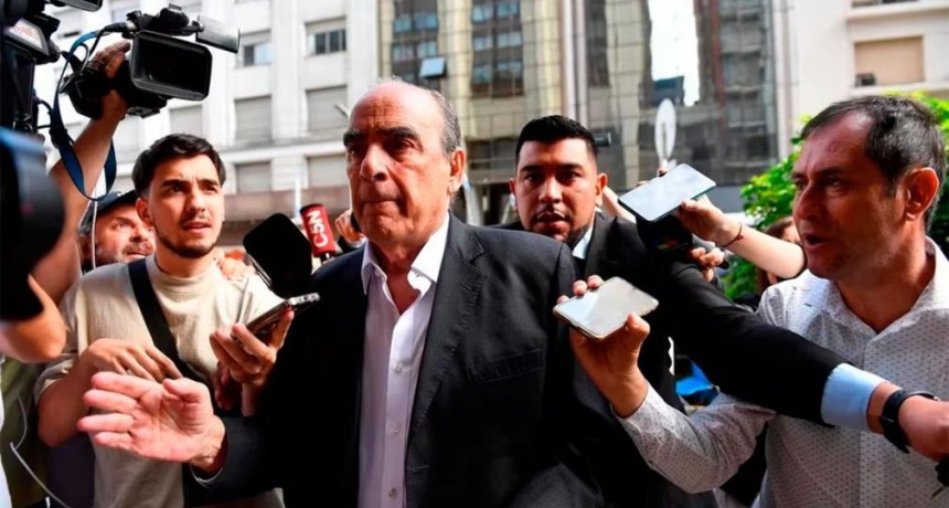 “Vi muchos jubilados jóvenes con las caras tapadas”