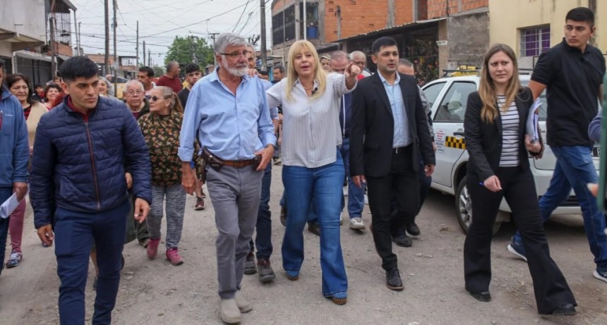 Chahla supervisó obras de pavimentación en el barrio Ampliación Tiro Federal