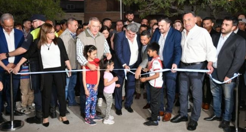 Inauguran obras en Monteros