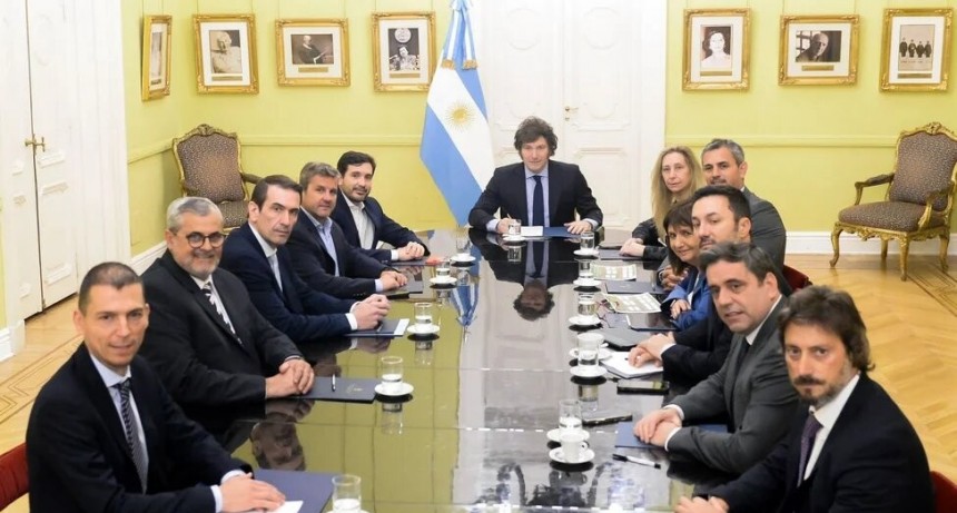 Milei recibe en Olivos a los diputados que avalaron el veto a las jubilaciones