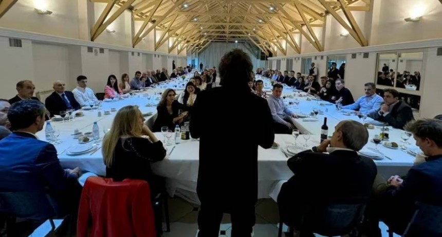 Milei agasajó a los diputados que apoyaron el veto a la suba para jubilados