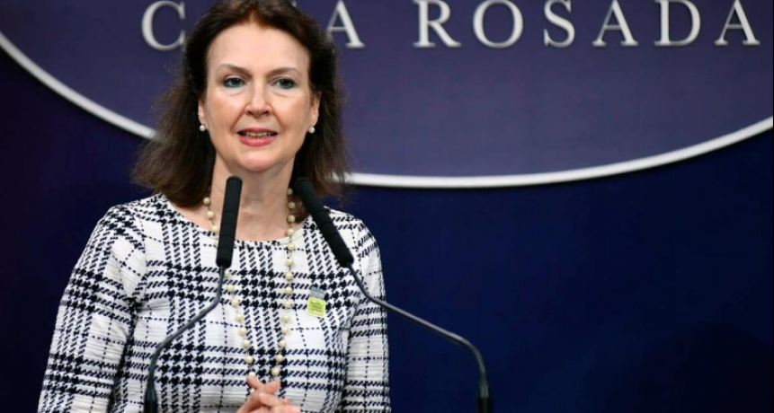 Millonario contrato de Cancillería para traslados protocolares