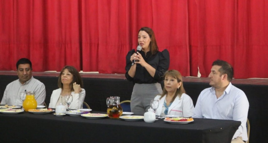 Paula Quiles exige cambios en la dirección del hospital de Bella Vista