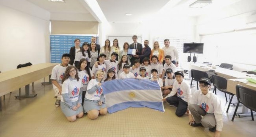 Estudiantes tucumanos viajan a Chile a la Olimpíada de Matemática ATACALAR 2024