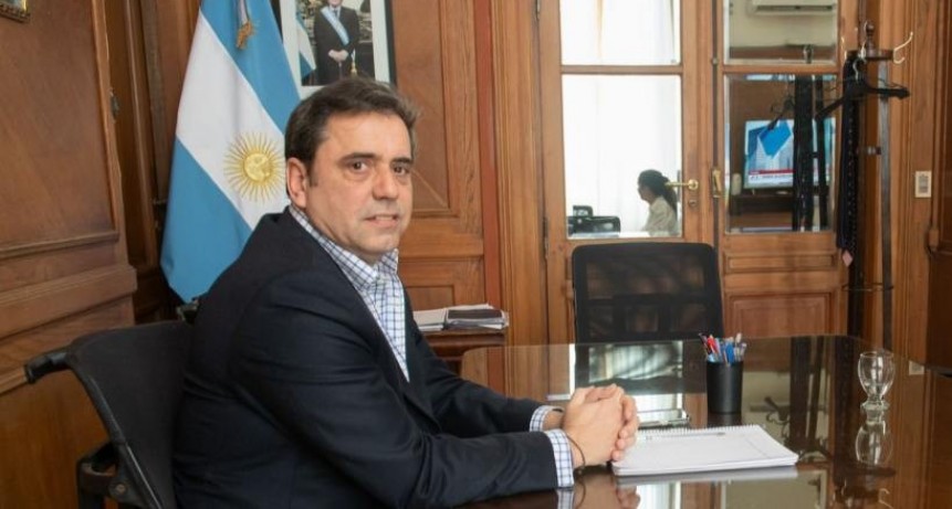 Lisandro Catalán visitó Tucumán y firmó convenios con cuatro municipios