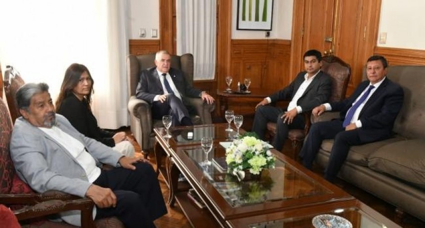 El Gobernador mantuvo una reunión de trabajo con autoridades de La Cocha