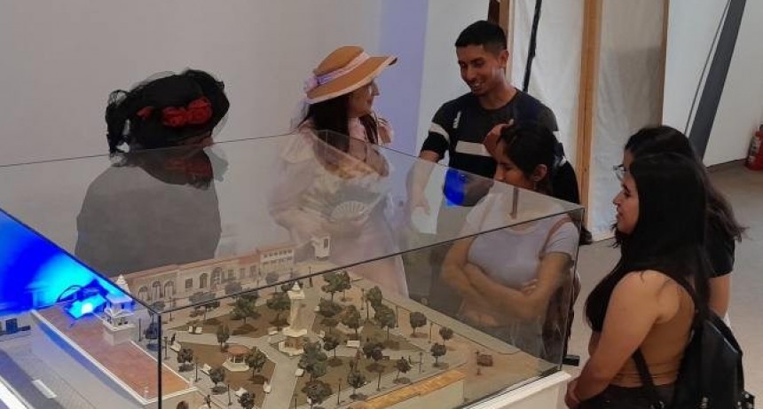Exhiben una selección de tesoros patrimoniales de museos en la Expo Rural 2024