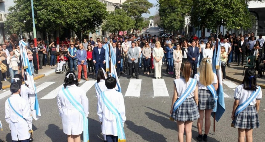 La intendenta presidió los actos por el 212° aniversario de la Batalla de Tucumán