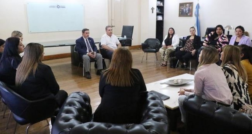 Concejalas del Interior de la provincia se reunieron hoy con el Ministro de Salud
