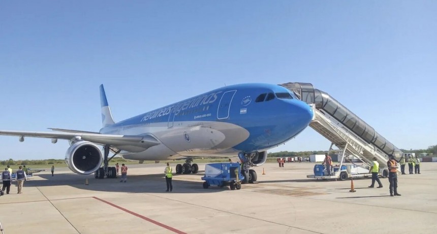 Milei firmará un decreto para privatizar Aerolíneas Argentinas