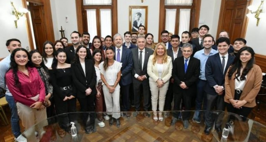 Jaldo recibió a jóvenes de la FURP en un encuentro de diálogo abierto y formación