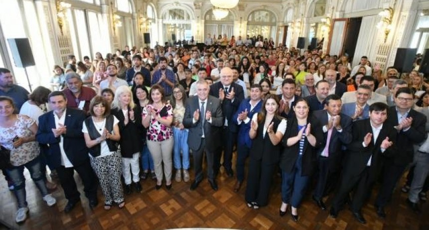 El Gobierno de Tucumán entregó microcréditos por un monto superior a los 20 millones de pesos