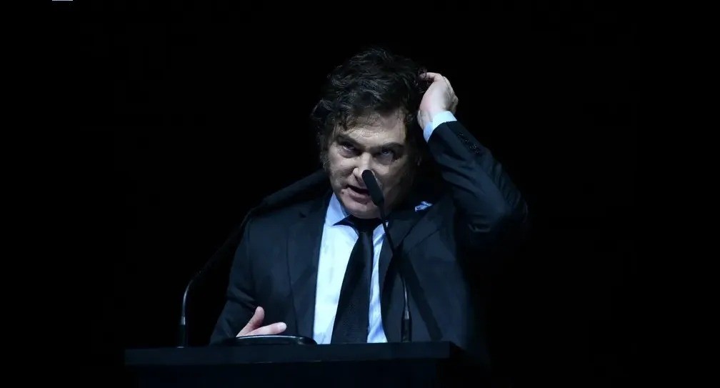 Argentina necesita un presidente que gobierne, no un guionista bizarro del cine Zeta