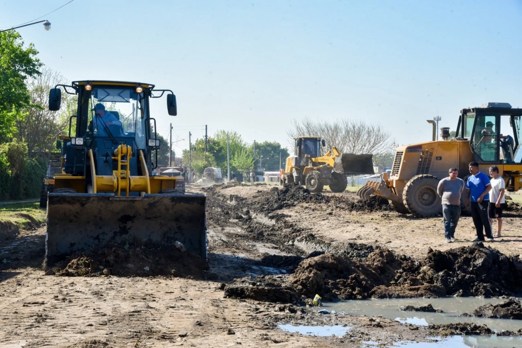 Municipio despliega operativo integral en Villa Muñecas III