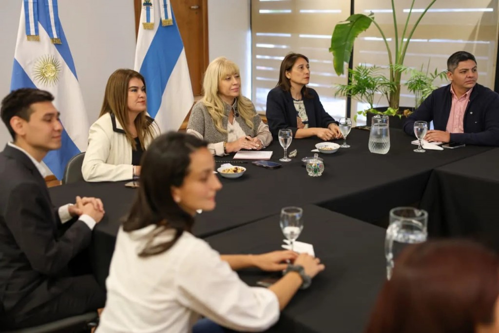 Chahla lidera proyecto internacional para incluir a recicladores informales en la economía circular