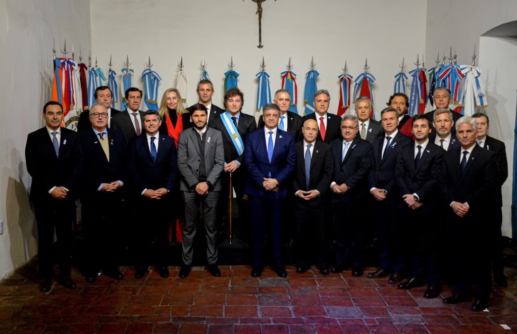 Milei apuesta al diálogo con gobernadores para destrabar reformas clave tras el veto a los ATN