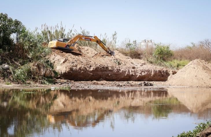 El Gobierno provincial avanza con una obra clave de saneamiento en el Canal Sur
