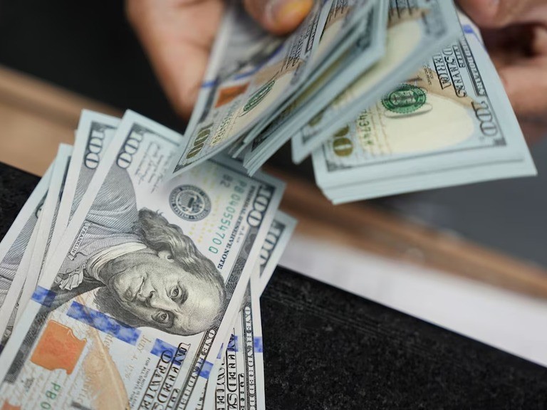 El BCRA inyectó US$ 379 millones para contener al dólar en una jornada de fuerte presión cambiaria