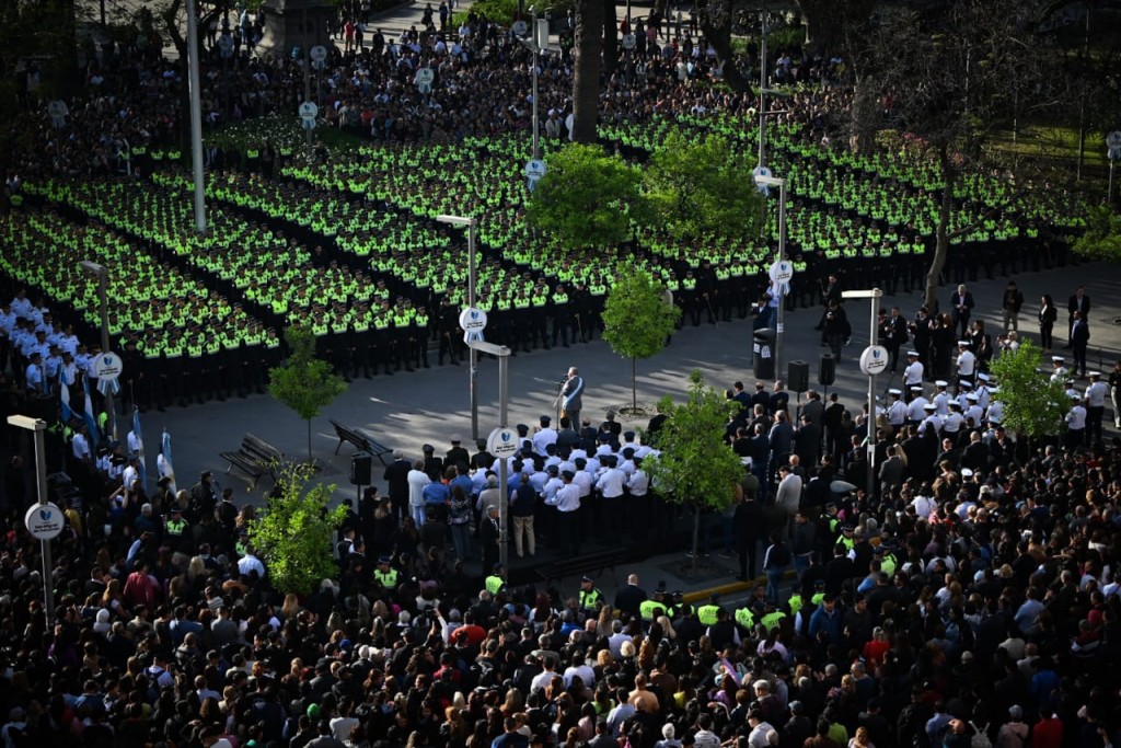 Tucumán sumó 1.237 policías y equipos de comunicación digital