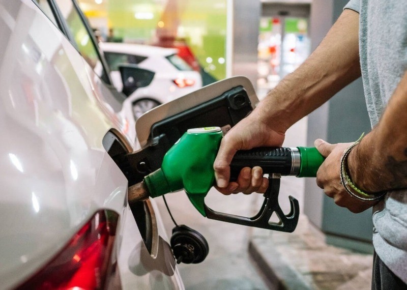 Ventas de combustible en agosto: leve alza interanual pero caída frente a julio