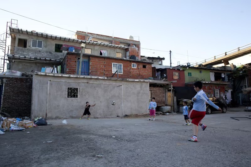 El Indec reportó una fuerte caída de la pobreza al 31,6%, el nivel más bajo desde 2018