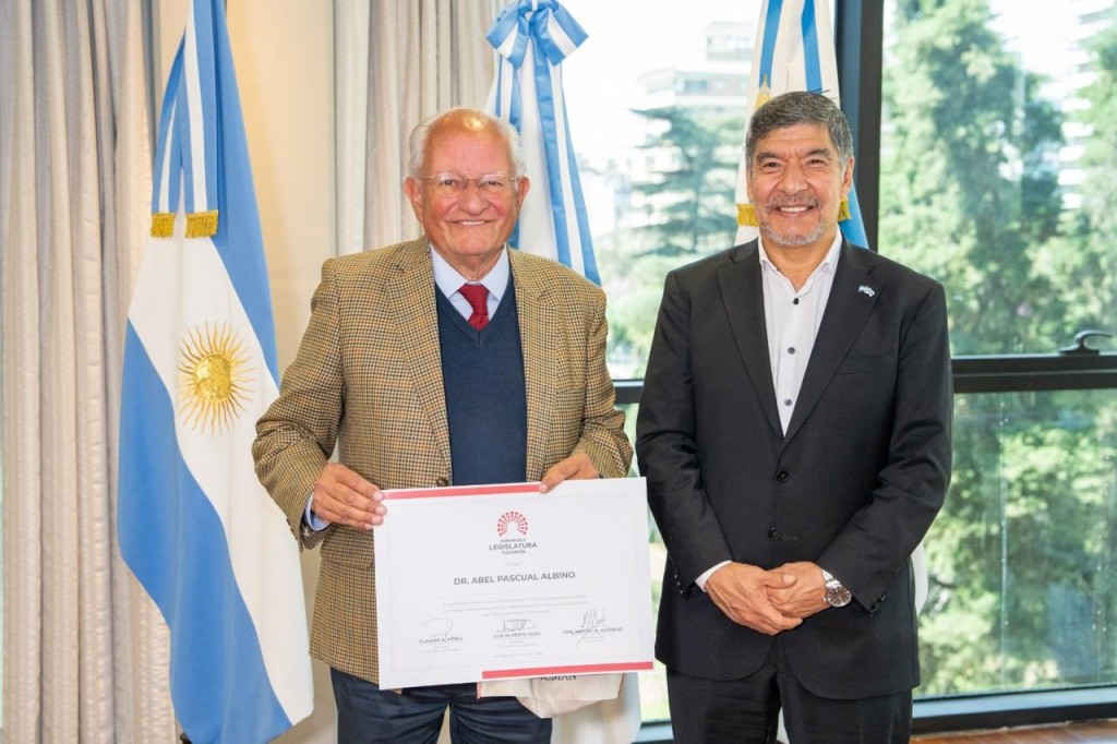 La Legislatura tucumana distinguió al Dr. Abel Albino, fundador de CONIN, por su lucha contra la desnutrición infantil