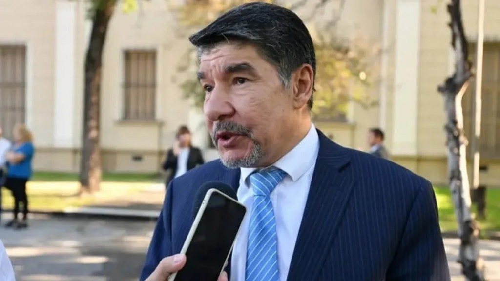 Acevedo fundamenta el reclamo por los Aportes del Tesoro