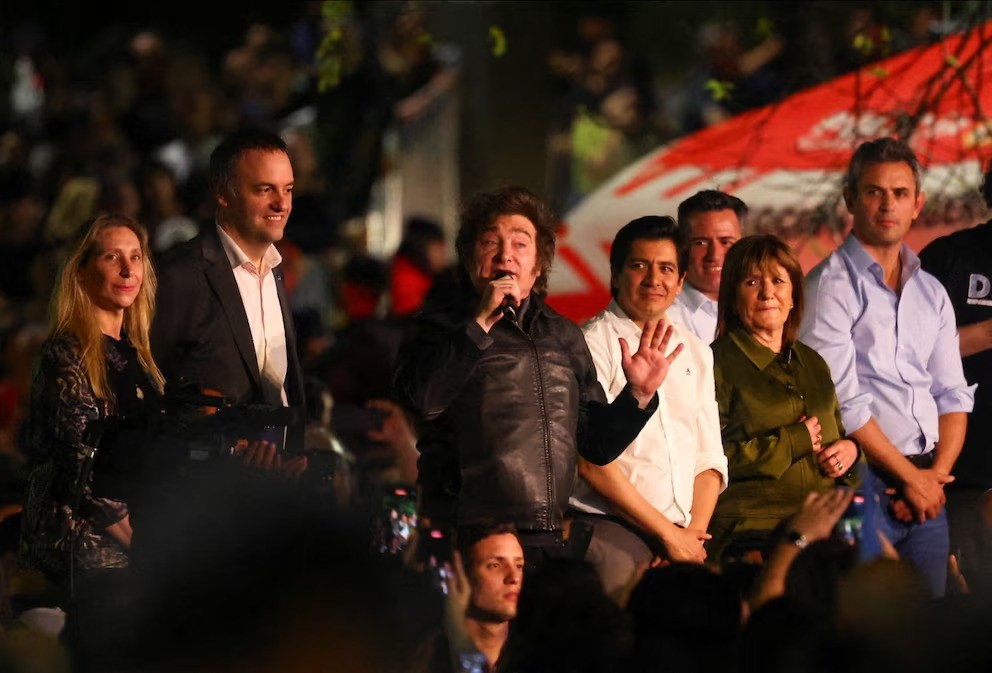 Milei moviliza a su gabinete para potenciar la campaña legislativa