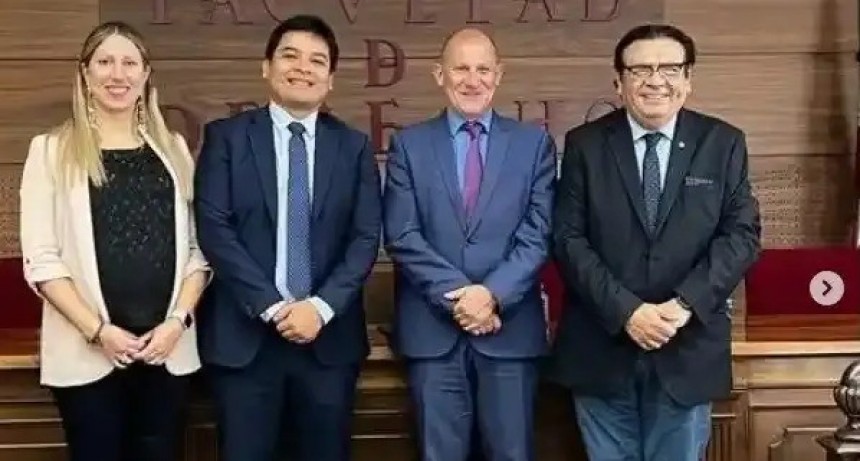 100.000 dólares por una sentencia