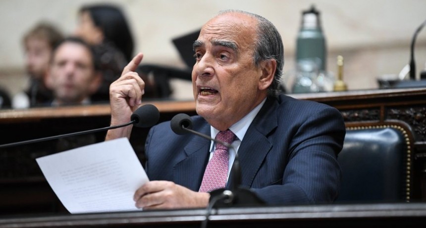 Francos defendió a 