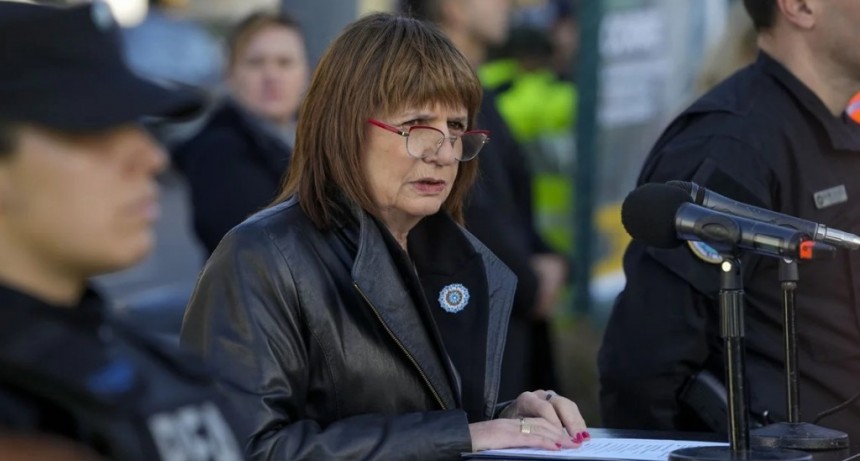 Bullrich acusa a servicios de inteligencia 