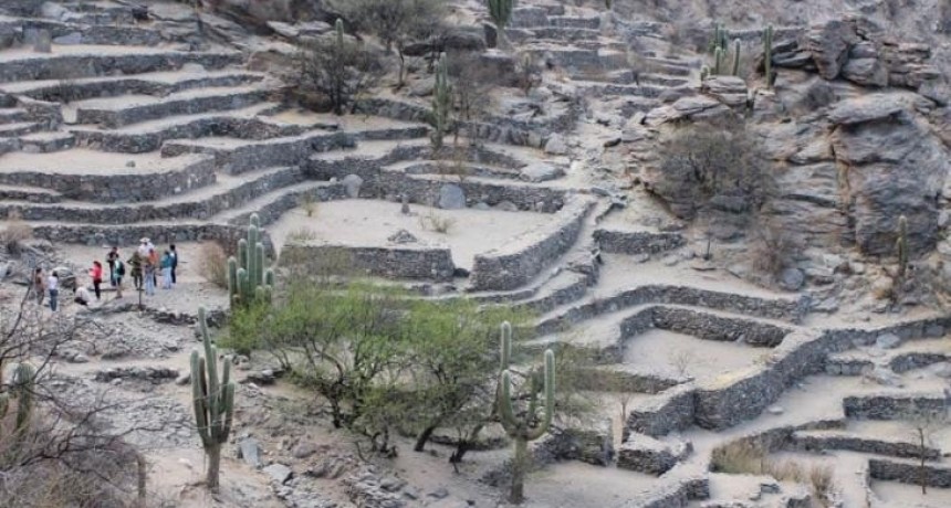 Desalojan puesteros irregulares en Ciudad Sagrada de Quilmes