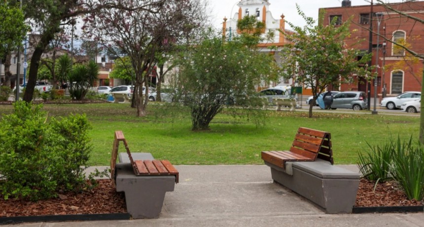 Villa Luján estrenó su plaza: un renovado pulmón verde para el encuentro vecinal