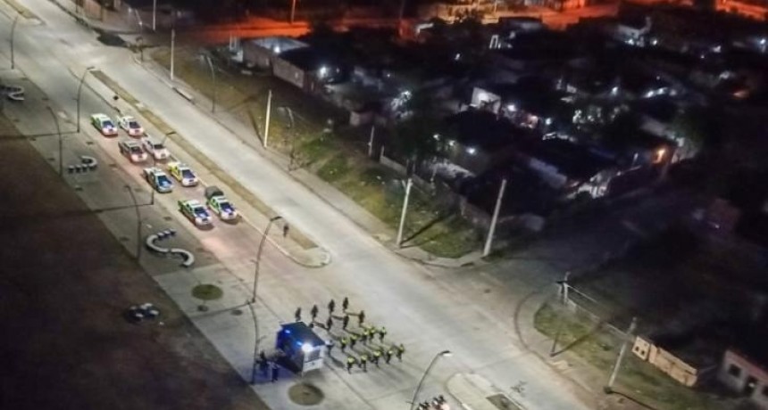 Operativo aéreo y terrestre: así vigiló Tucumán sus barrios periféricos y el centro en la madrugada