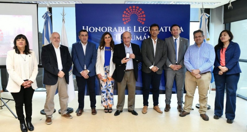 La Legislatura de Tucumán homenajeó a los profesionales que hicieron un paro histórico contra la violencia en 1975