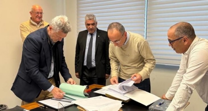 Siete empresas pujan por la millonaria remodelación del aeropuerto de Tucumán