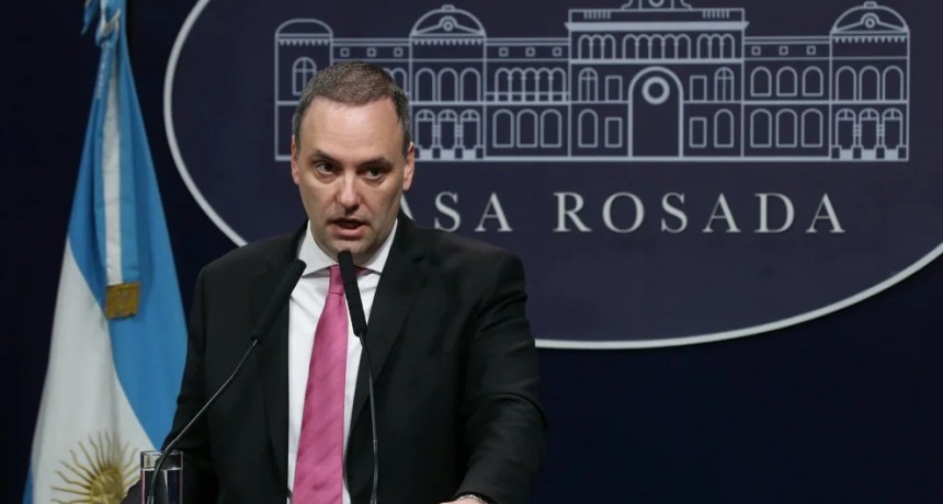 Adorni desmiente audios de coimas y ratifica la plena confianza de Milei en su gabinete