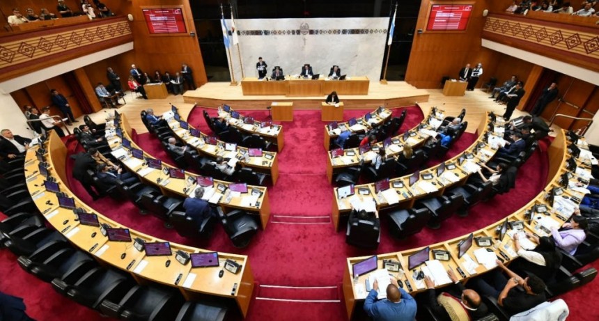 La Legislatura tratará este jueves la licencia del gobernador Jaldo para la campaña electoral