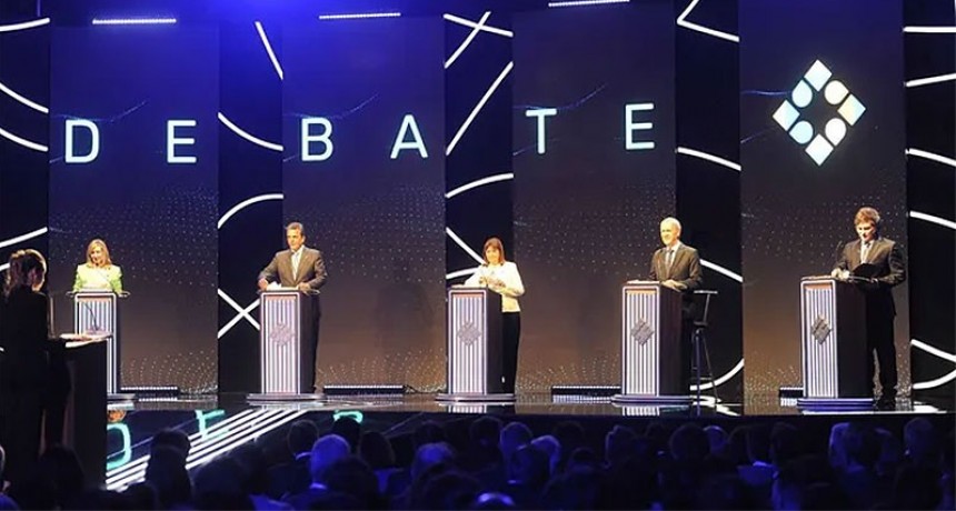 Banco Central, dolarización, inflación y FMI fueron los ejes del debate económico