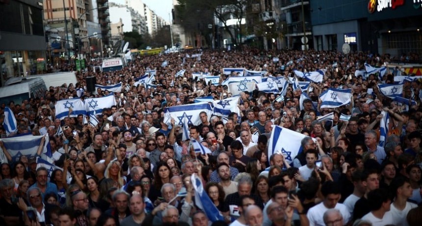 Una multitud se movilizó para repudiar el ataque de Hamas contra Israel
