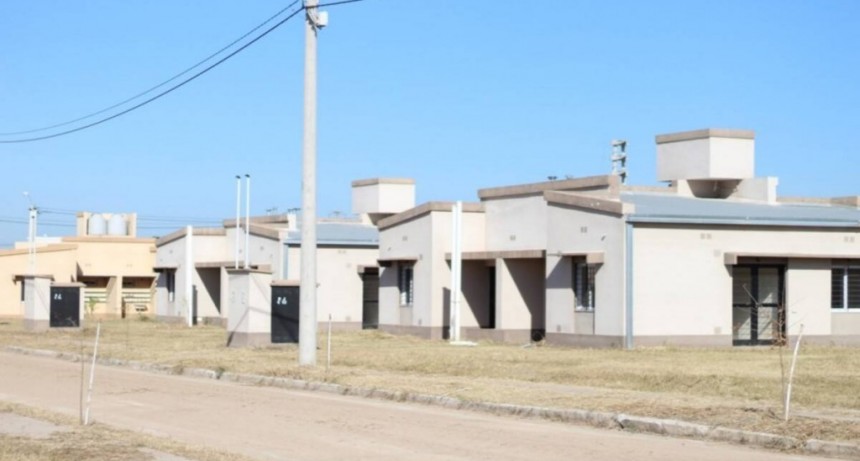 Alertan sobre estafas con la venta de carpetas “truchas” de barrios del IPV