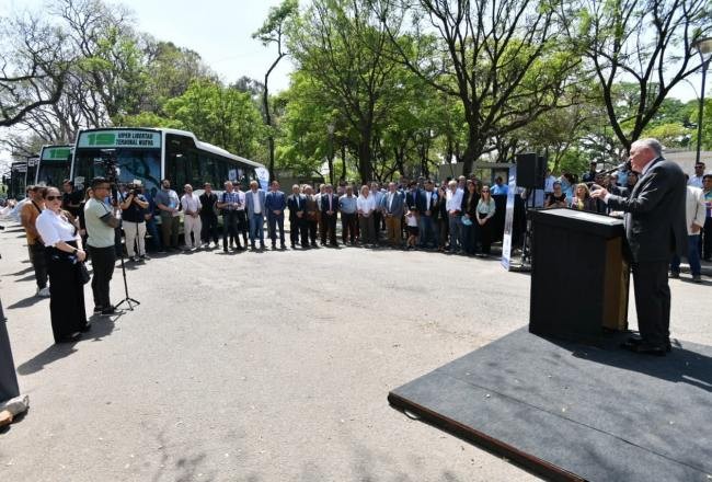 Jaldo ratifica la compra de 100 colectivos: “Es un beneficio directo para los usuarios”