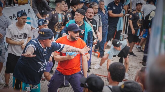 Adorni chicaneó al peronismo por los incidentes en el acto de Guillermo Moreno