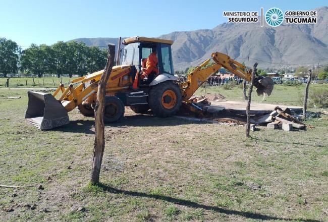 Continúan los desalojos por usurpaciones en El Mollar