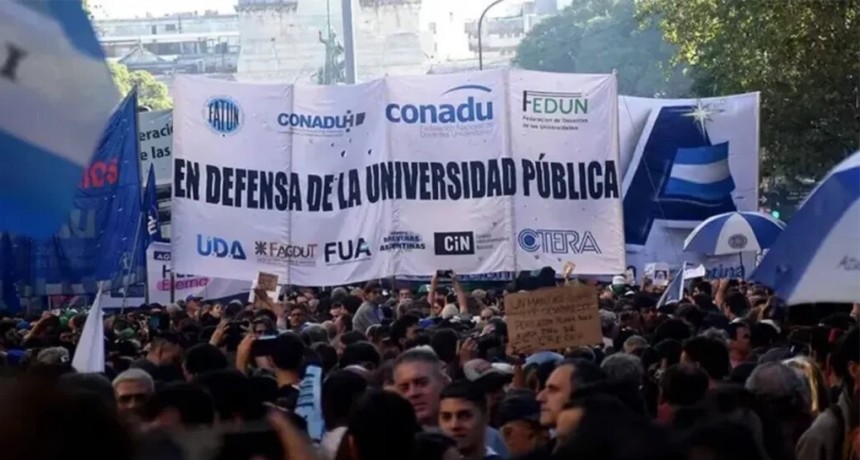El Gobierno reafirma el veto a la Ley de Financiamiento Universitario y busca los votos para sostenerlo