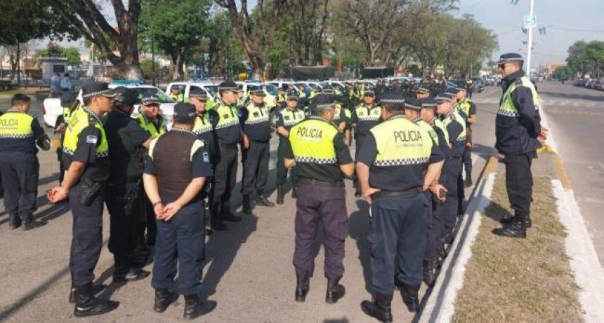 Lanzan operativo de seguridad preventiva en Banda del Río Salí con apoyo policial y municipal