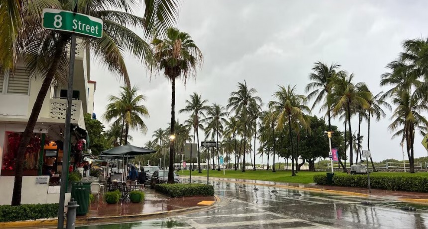 Miami declara el Estado de Emergencia ante el avance del huracán Milton