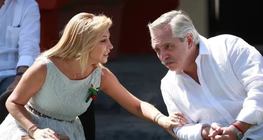Fabiola Yañez no se presentó en Madrid para entregar su teléfono celular